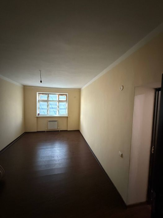 Sergili yangi hayot 8 hudud 2 xona 3 etaj 56m² qizil gishtli dom