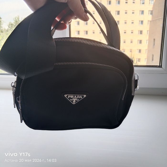 Prada сумка     .