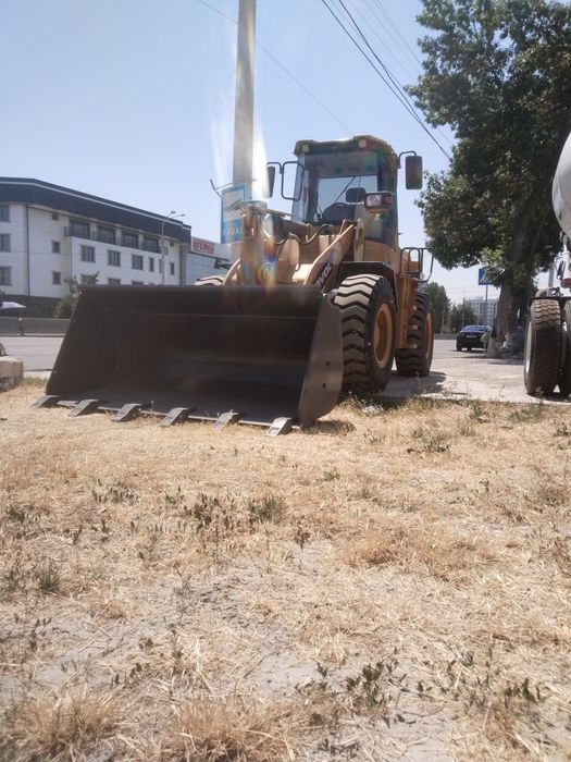 Фронтальный погрузчик  LOVOL FL935H