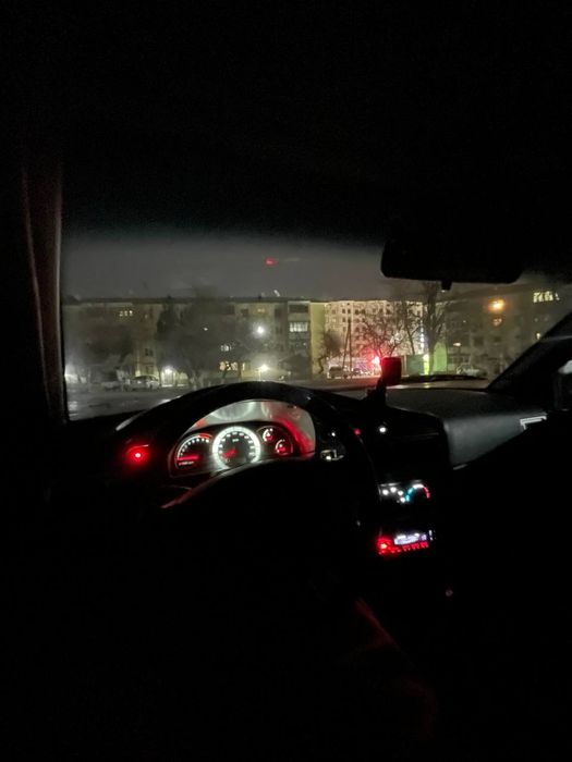 Нексия 2 сотилади