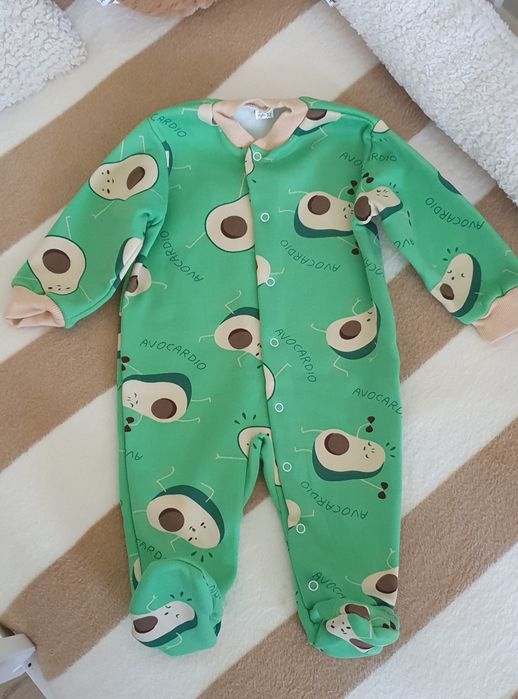 Комбинезоны для малышей от 0 до 9 мес