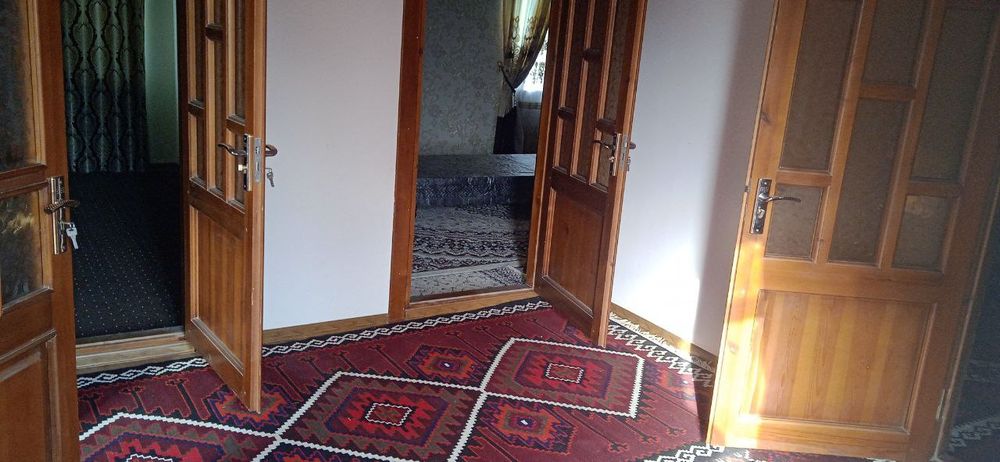 Uy sotiladi sroshniy