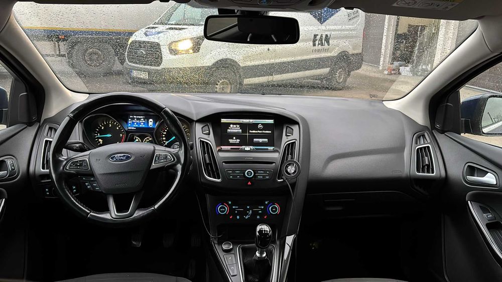 FORD Focus 2016 — imagine 5