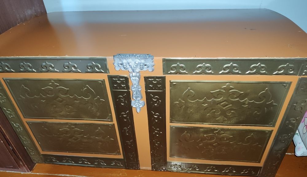 Сандық сатылады. Продам сундук