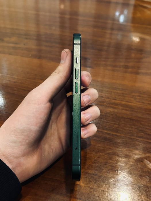 продам или обменяю iphone 13