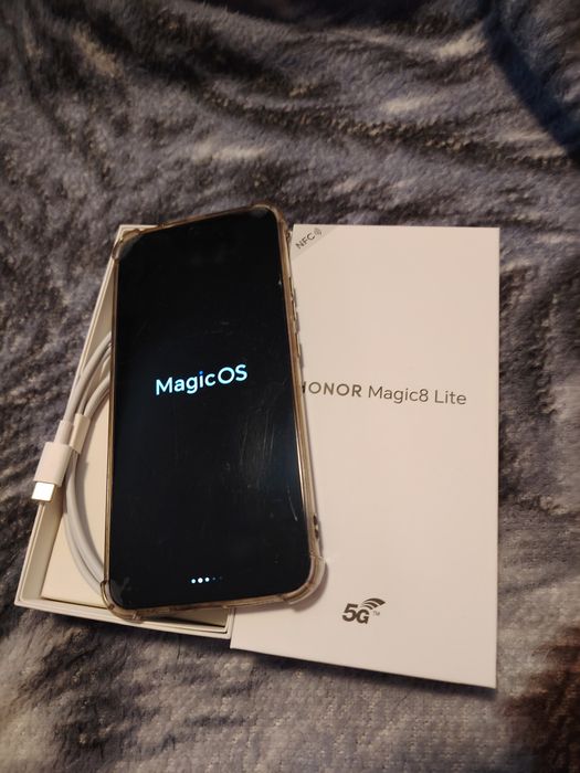 Telefon Honor magic 8 lite