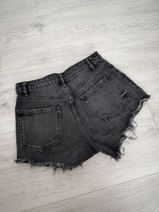 Blugi scurti Zara