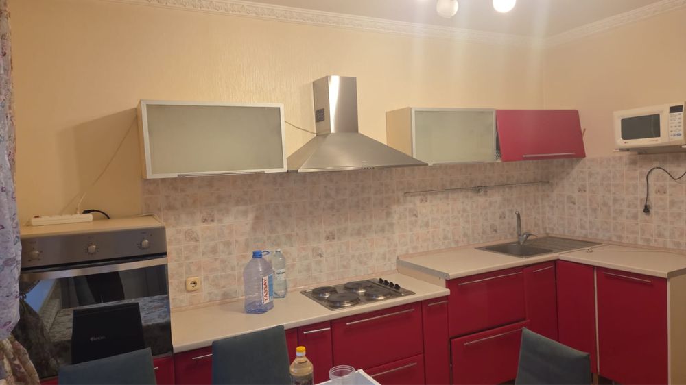 Срочно продам кухонный гарнитур