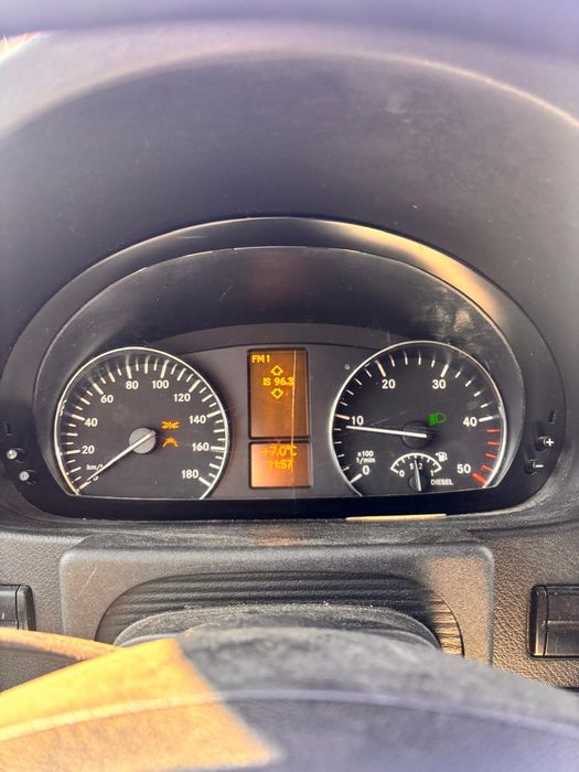 Mercedes-Benz sprinter
