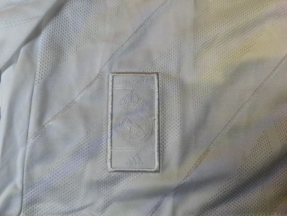 Футболни екипи Real Madrid дълъг ръкав 16/17 away 17/18 home