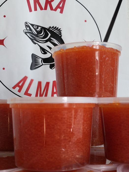 Натуральная  икра форели.