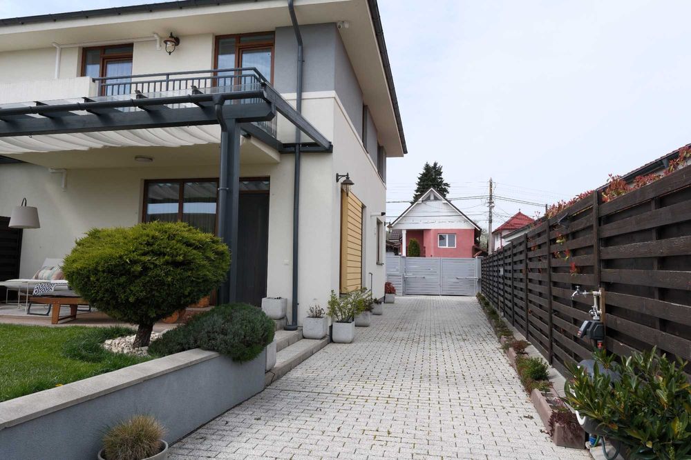 Casa de Vanzare Strada Viilor