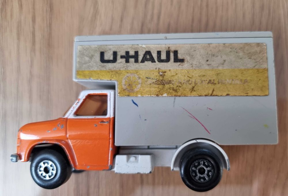 Se vinde matchbox Ford