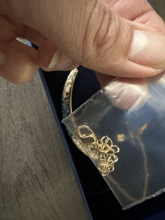 Украшение женскиеSvarovskoe