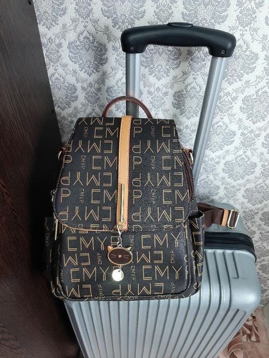 Рюкзак женский сатылады