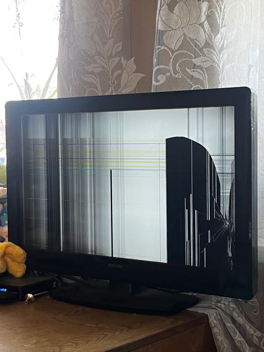 Телевизор на запчасти