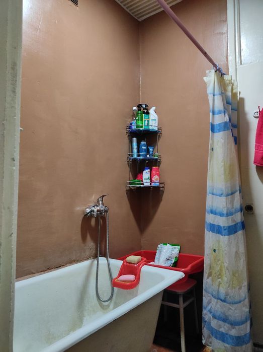 Срочно Продается 1/2 комнатная квартира Чиланзар 18кв Своя