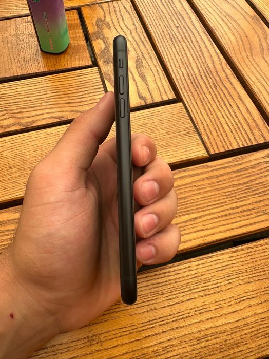 Vând iPhone xr 256 gb impecabil