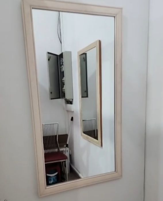 Продаётся зеркало(2шт)