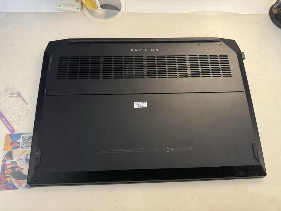 ноутбук HP Pavillion