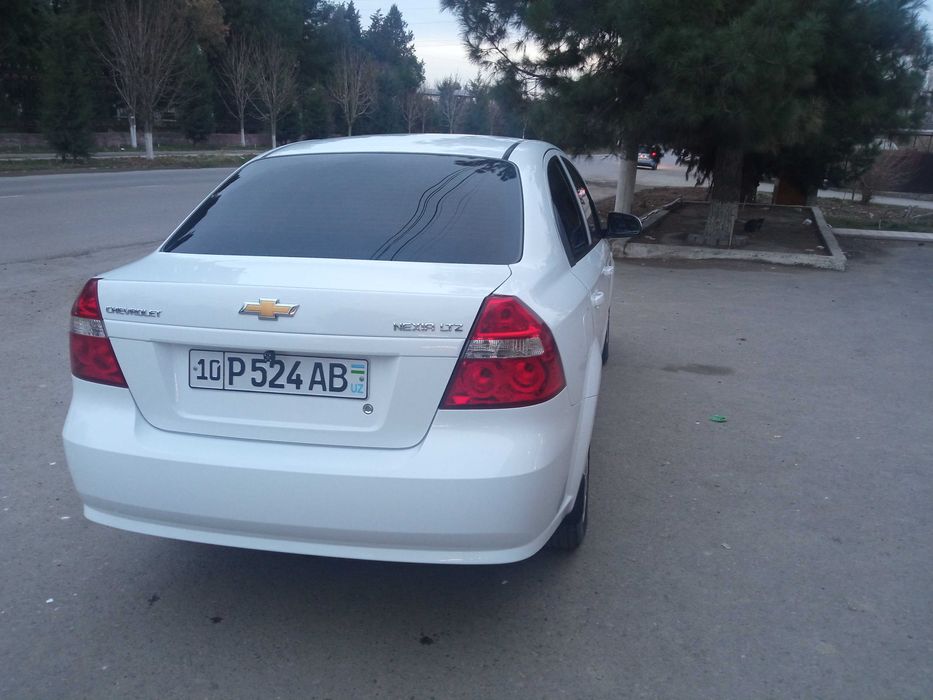 Yengil moshina sotish