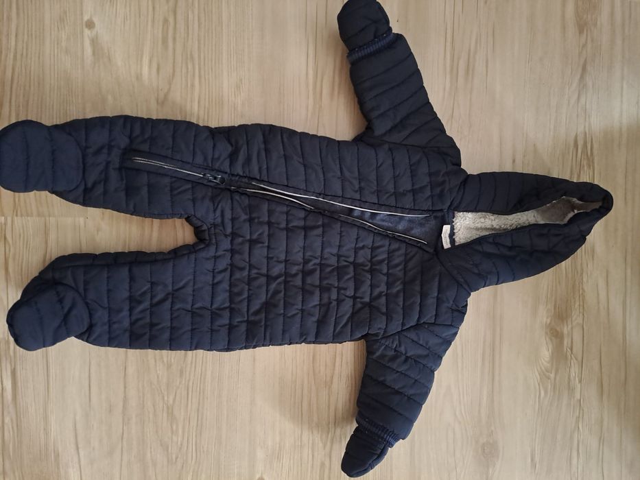 Зимен  бебешки космонавт