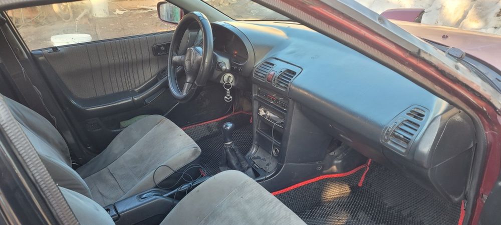 Продам мазду 323 ф слепая 1994