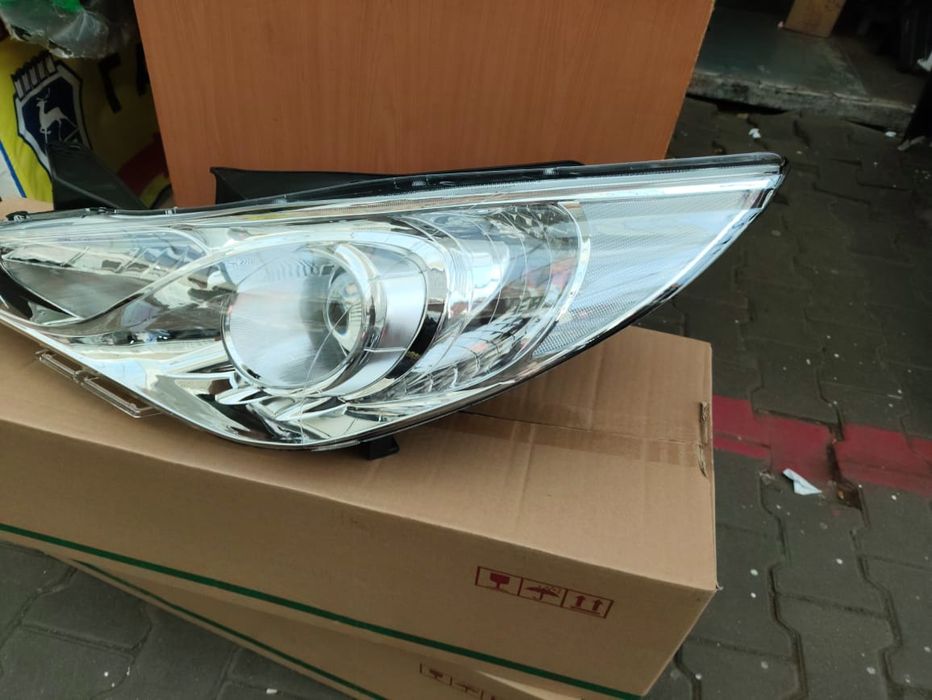 Хундай соната фара 11-16г