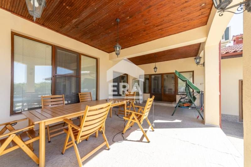 Продава се Къща в с. Болярци, Област Варна - 340 кв.м за 1736 €/кв.м - Снимка #3