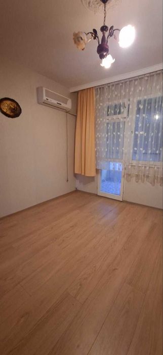 Продава се Тристаен апартамент в с. Айдемир, Област Силистра - 90 кв.м за 489 €/кв.м - Снимка #7