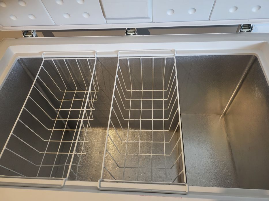 Морозильник AEG300