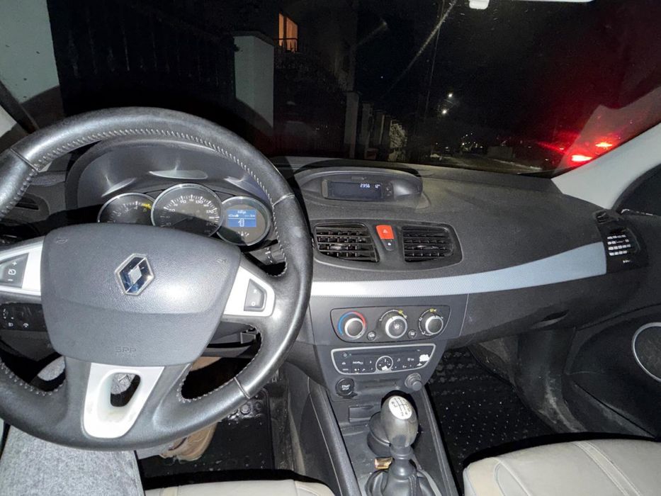 RENAULT Fluence 2010 — imagine 5