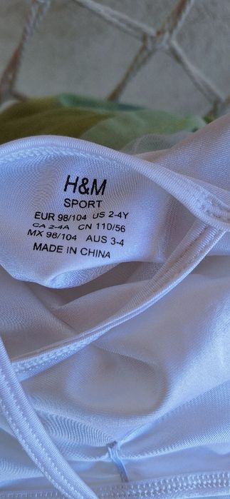 Costum balet sau dansuri ,roz si alb hm,mărime 2 4 si 4 6 ani