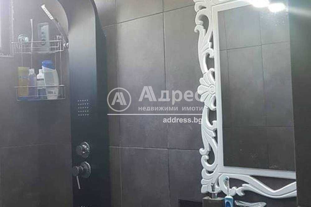 Продава се Къща в с. Пороище, Област Разград - 145 кв.м за 880 €/кв.м - Снимка #9