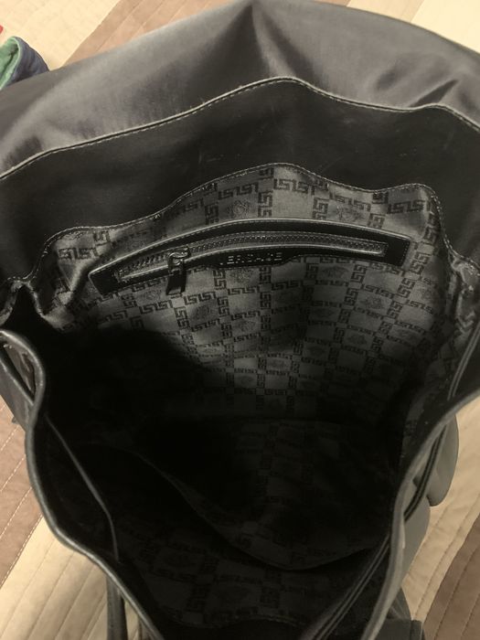 Rucsac versace  folosit odata