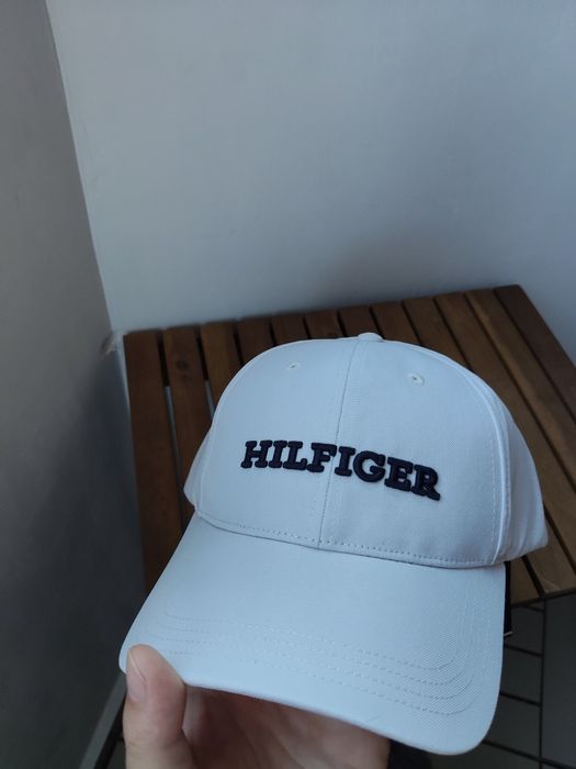 Tommy Hilfiger șapcă unisex culoare alba cu logo brodat noua originala