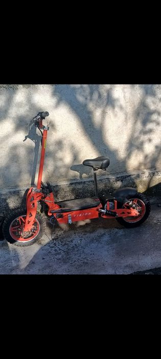 De vânzare trotineta electrica stare bună ca și noua