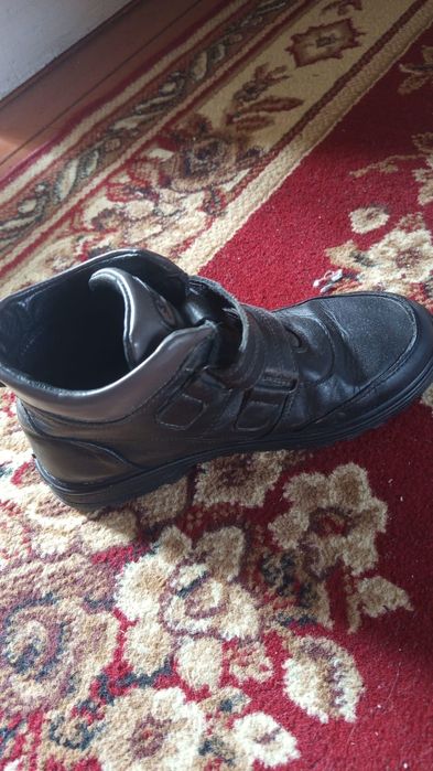 Продам обувь в отличном состоянии