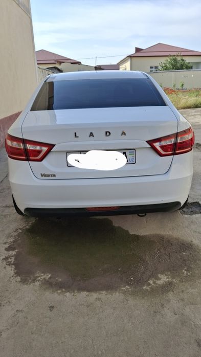 Lada vesta sotiladi