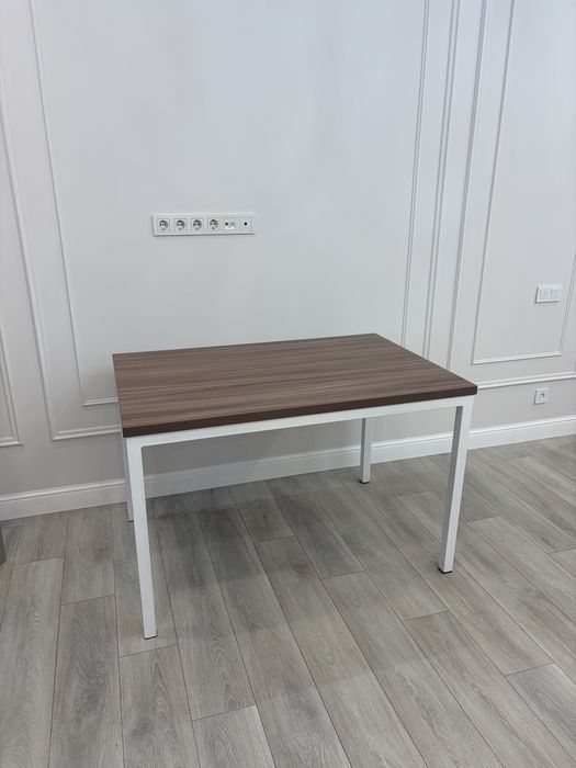 Продам стол 120 на 60