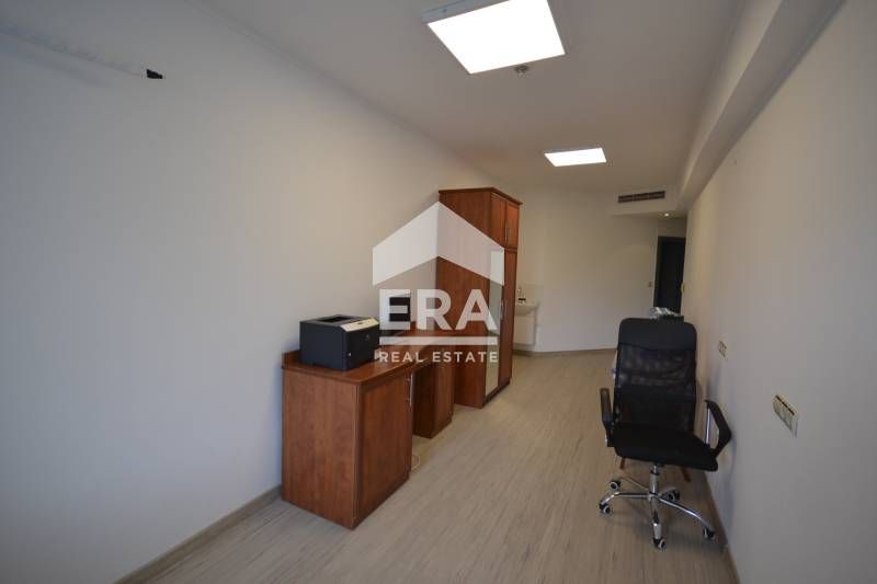 Дава се под наем Офис в Хасково, Център - 25 кв.м за 195 € - Снимка #2