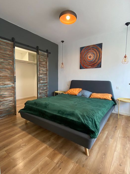 Apartament de închiriat semidecomandat cu 2 camere 54 mp