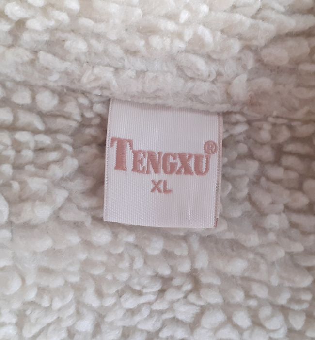 Дамски кожух беложълт