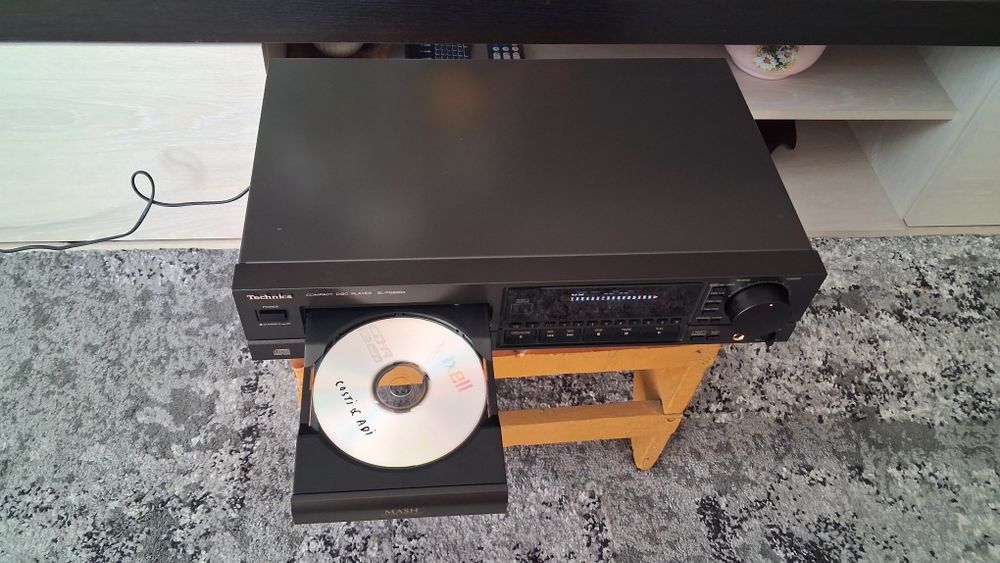 Cd player technics sl-pg520a