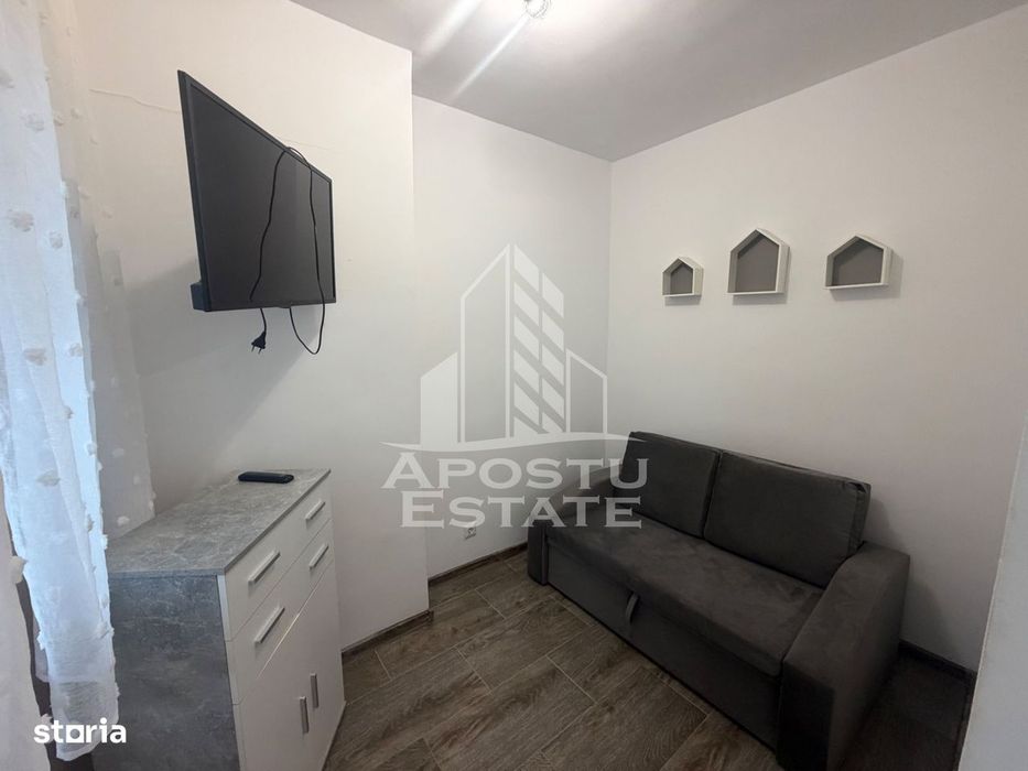 Garsoniera de vanzare, renovata , Zona Lipovei