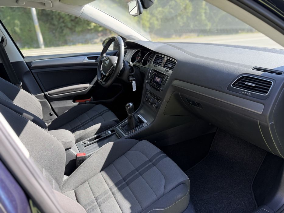 Volkswagen Golf 7  si in rate