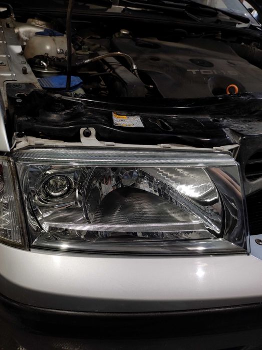 Reconditionare Faruri cu polimer.