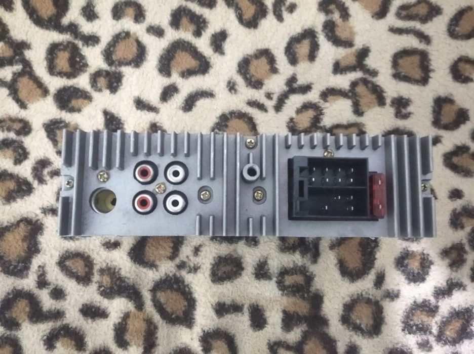 Продается новая Автомагнитола