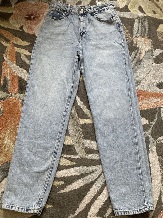 Vand blugi dama marimea 38 stare foarte buna