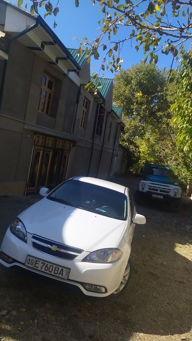 Lasett 1.8 jentra sotladi